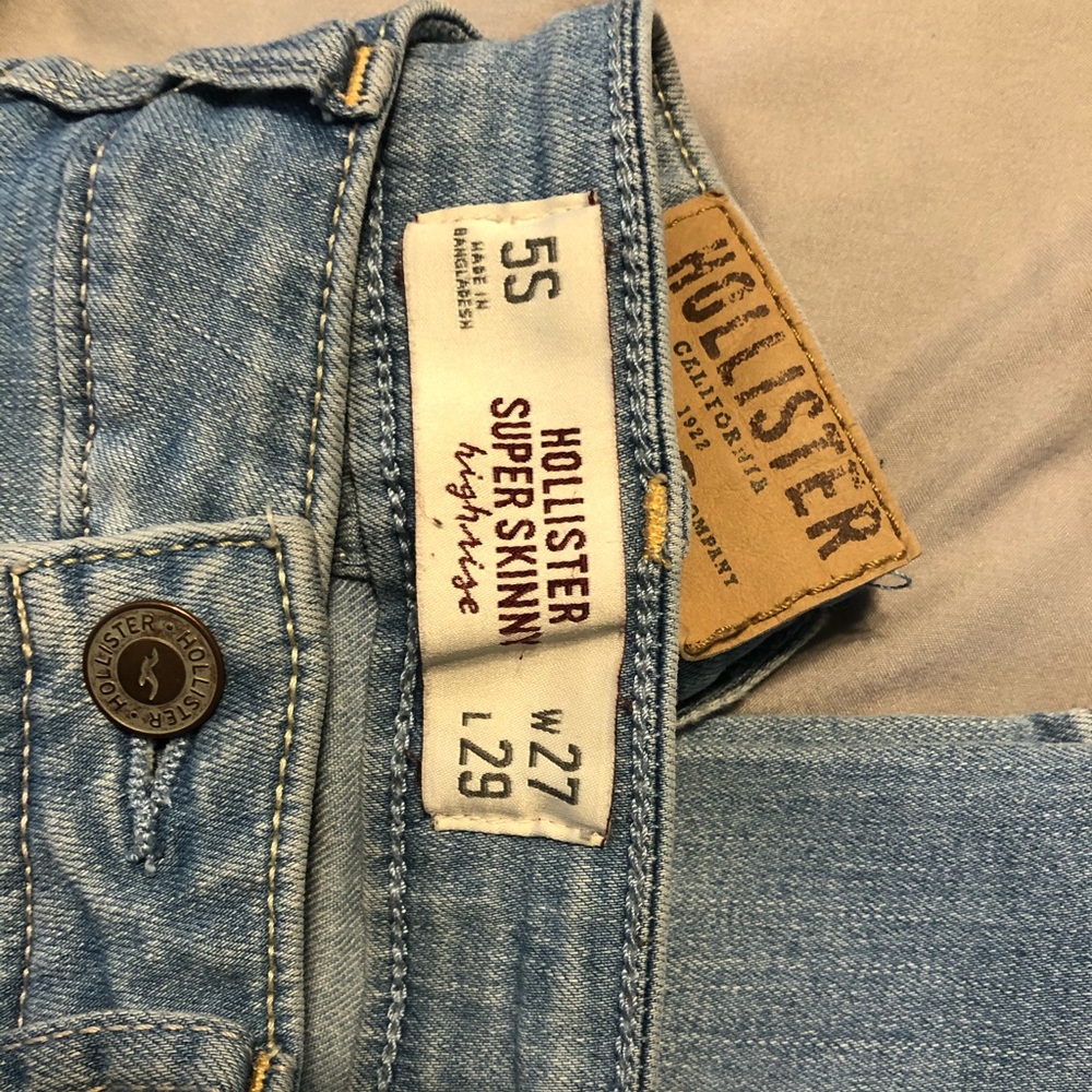 High Rise American Eagle Skinny Jeans